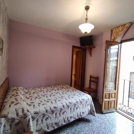 Hostal Plaza Ciudad-Rodrigo Dış mekan fotoğraf